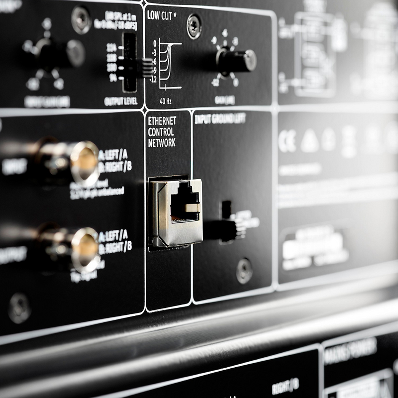 Neumann KH 750 Subwoofer de estudio autoamplificado de 10 pulgadas