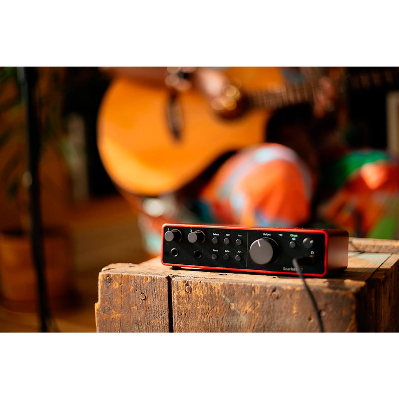 Focusrite Scarlett 2i2 4th Gen Interfaz de Audio USB